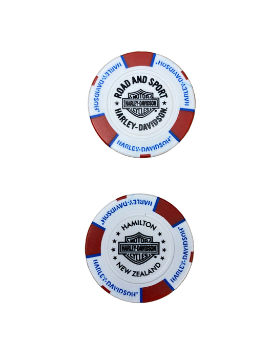 H-D POKER CHIP WHITE RED & BLUE